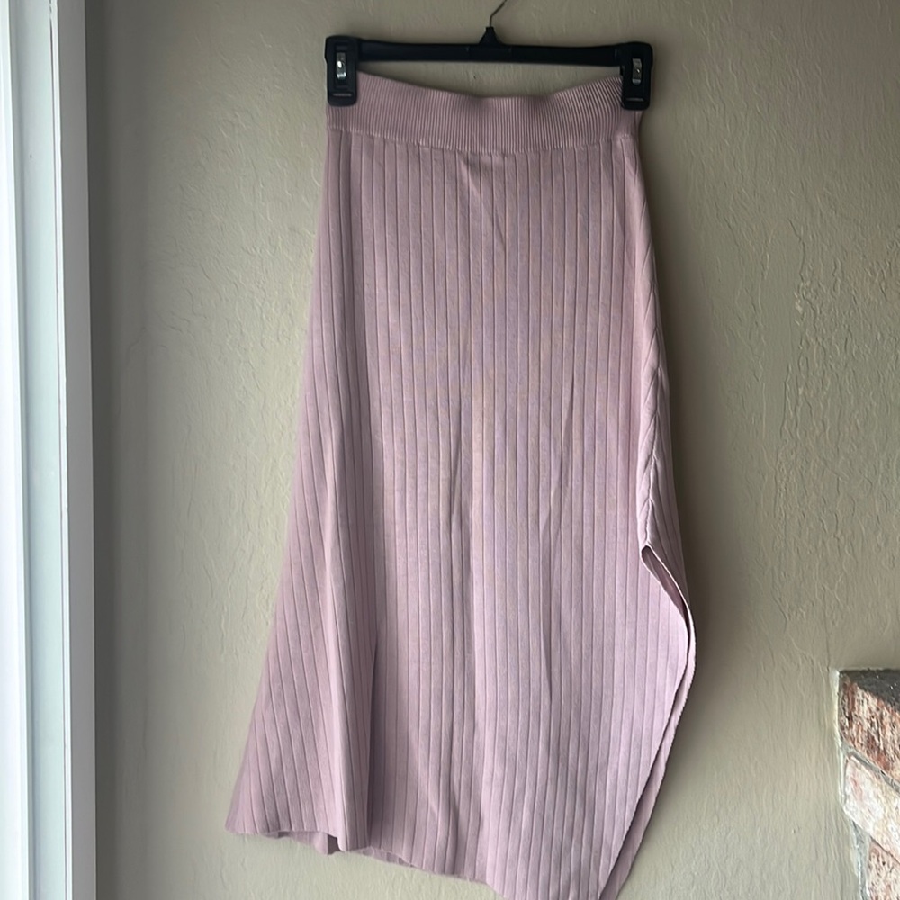 Pink Redyazel size small skirt.